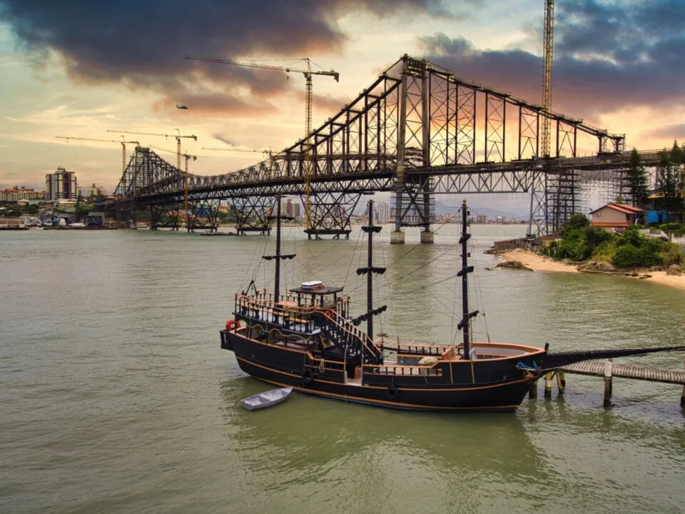 Lente de contato para os dentes aplicada em sorriso natural e harmônico, mostrando alinhamento, estética e resultado profissional.